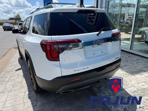Used 2023 GMC Acadia AT4 w/ Preferred Package AWD/4WD image 3