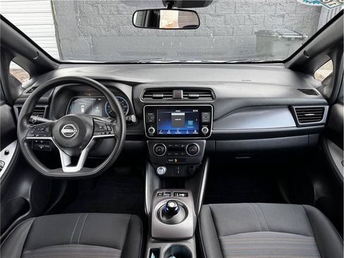 Used 2025 Nissan Leaf S FWD image 18