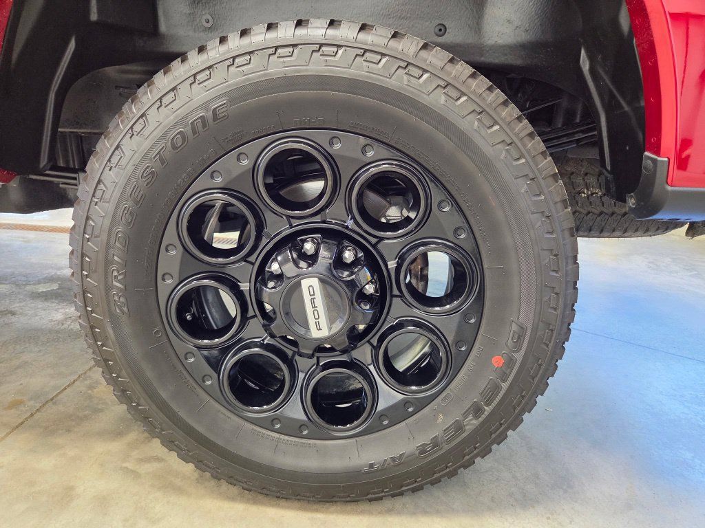 Used 2026 Ford F350 Lariat w/ Black Appearance Package AWD/4WD image 15