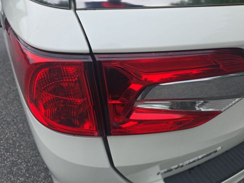 Used 2019 Honda Odyssey EX-L image 32