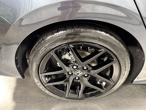 Used 2025 Honda Civic Sport image 13