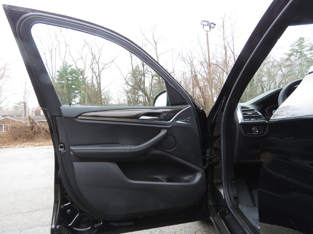 Used 2023 BMW X3 xDrive30i w/ Convenience Package w/ZPA AWD/4WD image 9