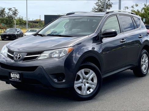 Used 2015 Toyota RAV4 LE AWD/4WD image 2