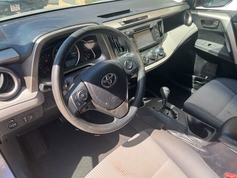 Used 2015 Toyota RAV4 LE image 11