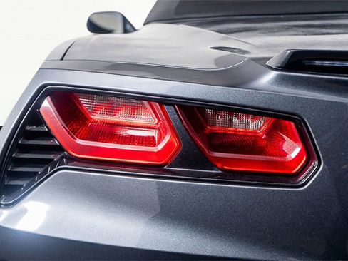 Used 2017 Chevrolet Corvette Stingray Convertible w/ 2LT Preferred Equipment Group image 15