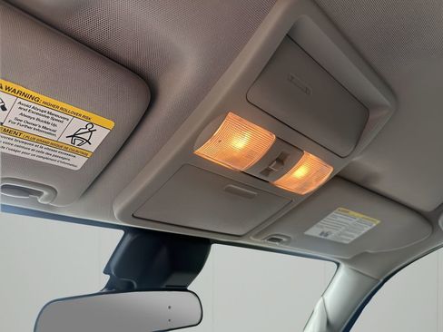 Used 2022 Nissan Frontier SV image 38