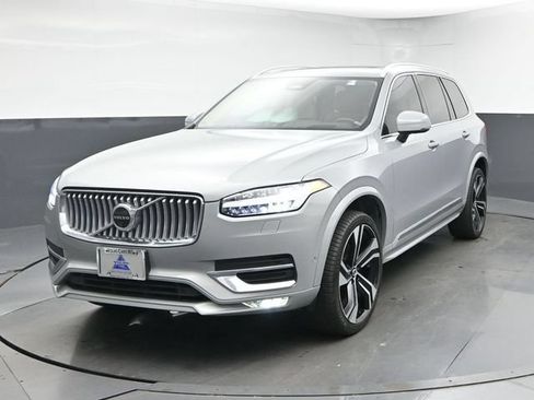 Used 2024 Volvo XC90 B6 Ultimate w/ Lounge Package AWD/4WD image 3