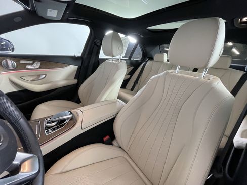 Used 2018 Mercedes-Benz E 300 4MATIC image 9
