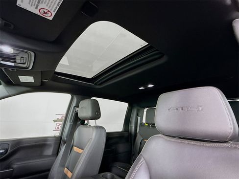 Used 2023 GMC Sierra 2500 AT4 w/ AT4 Premium Plus Package image 11