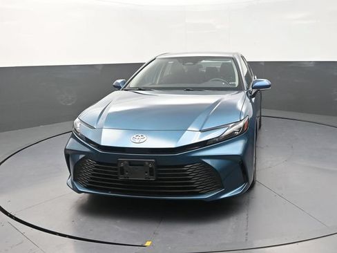 Certified 2025 Toyota Camry LE FWD image 2