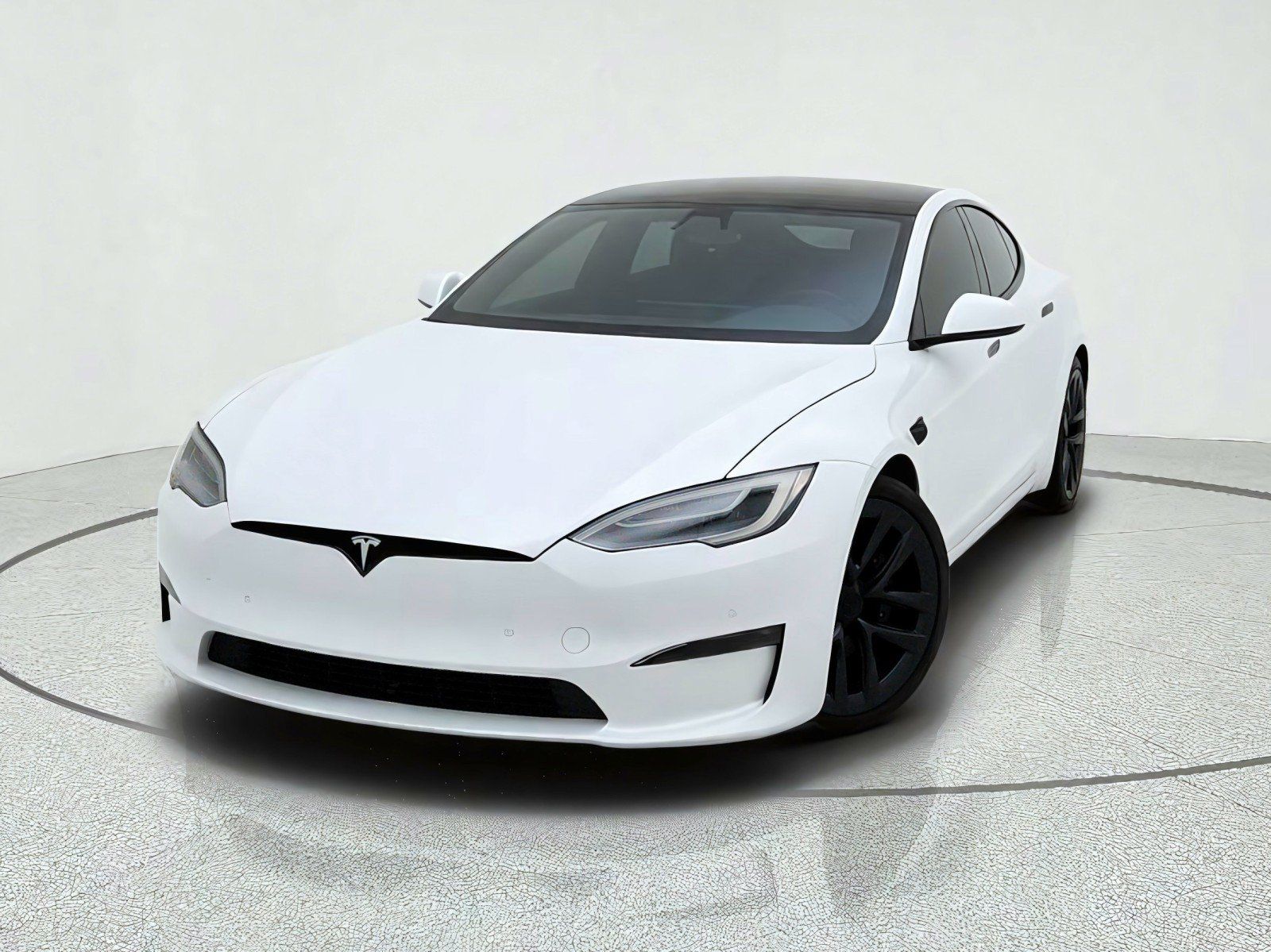Used 2021 Tesla Model S Plaid AWD/4WD image 2