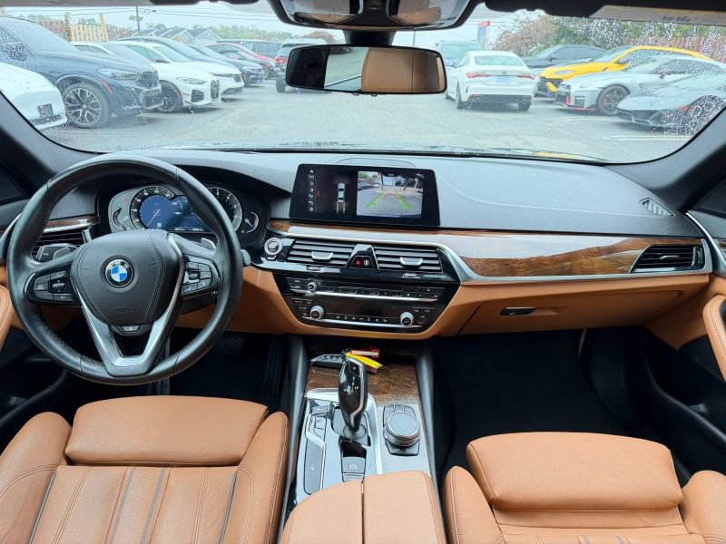 Used 2018 BMW 530i xDrive AWD/4WD image 19