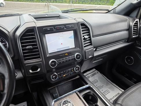 Used 2021 Ford Expedition Max Limited RWD image 6