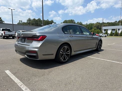 Used 2022 BMW 750i xDrive w/ Executive Package AWD/4WD image 5