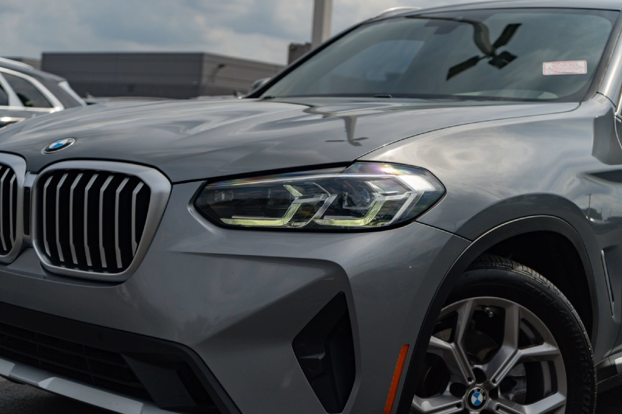 Used 2023 BMW X3 sDrive30i w/ Premium Package w/ZPA RWD image 3