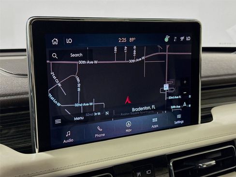 Used 2023 Lincoln Aviator Black Label w/ Dynamic Handling Package AWD/4WD image 13