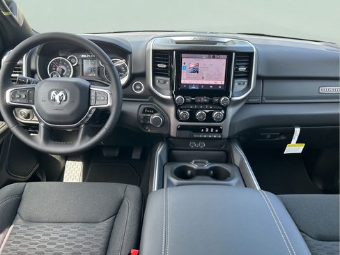 New 2026 RAM 1500 Big Horn AWD/4WD image 14
