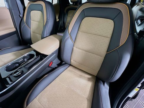 New 2026 Chevrolet Equinox ACTIV w/ Safety and Technology Package image 21