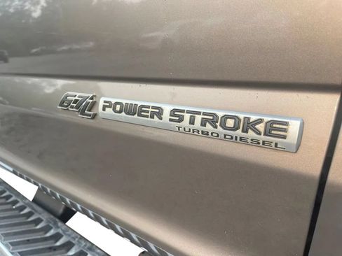 Used 2019 Ford F250 Lariat w/ Lariat Value Package AWD/4WD image 12