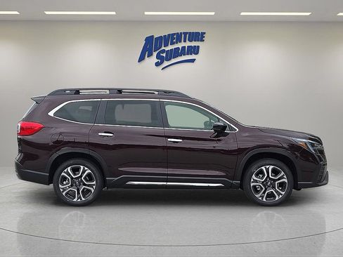 Used 2025 Subaru Ascent Touring w/ Popular Package #2 AWD/4WD image 12