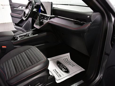 New 2026 Ford Explorer ST-Line w/ ST-Line Street Pack image 29