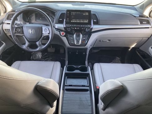 Certified 2024 Honda Odyssey Touring image 12