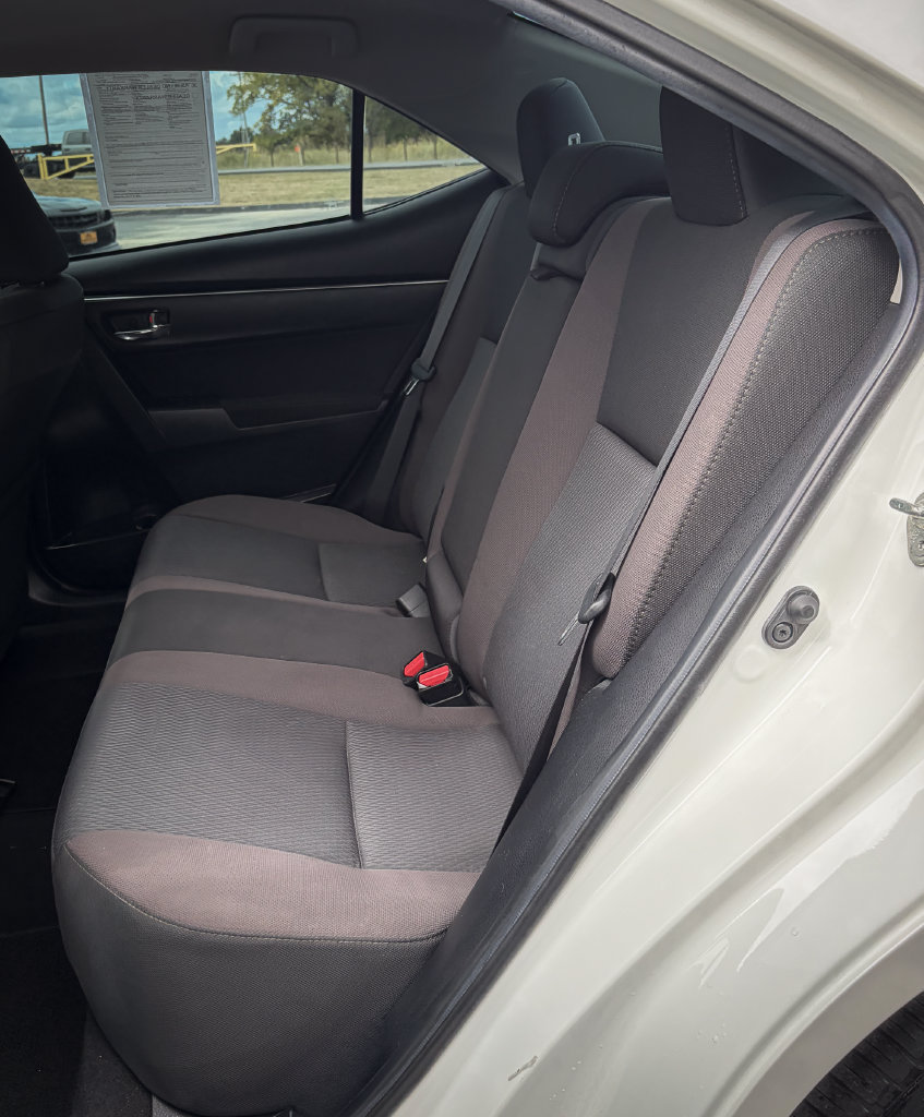 Used 2019 Toyota Corolla LE FWD image 20