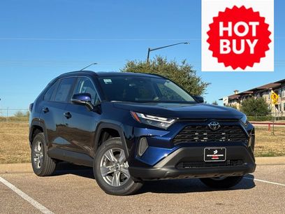 New 2025 Toyota RAV4 XLE