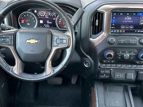 Used 2019 Chevrolet Silverado 1500 High Country image 15