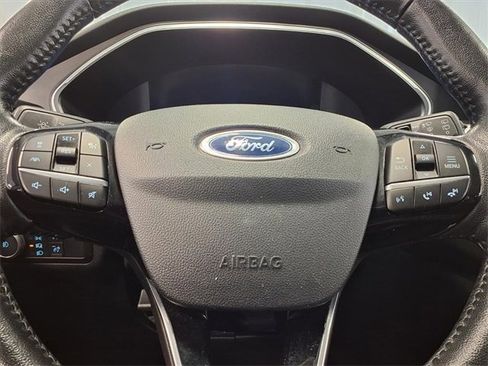 Used 2021 Ford Escape Titanium image 17