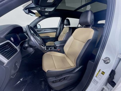 Used 2021 Volkswagen Atlas Cross Sport SEL R-Line image 21