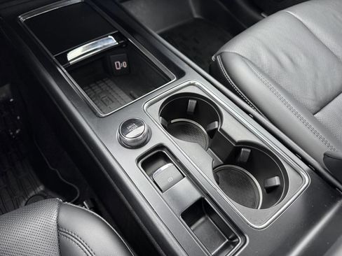 Used 2024 Lincoln Corsair Reserve w/ Equipment Group 201A image 16