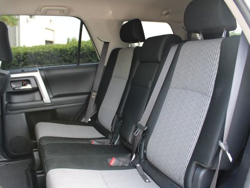 Used 2023 Toyota 4Runner SR5 AWD/4WD image 22