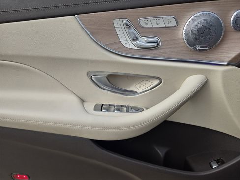 Certified 2018 Mercedes-Benz E 400 Coupe image 22