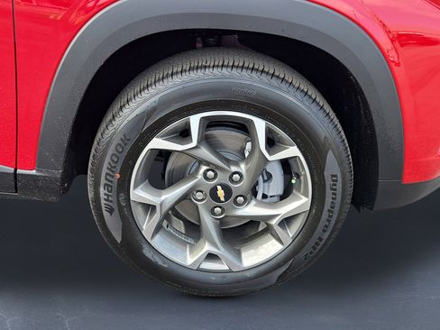 New 2026 Chevrolet Trax LT w/ LT Convenience Package image 9