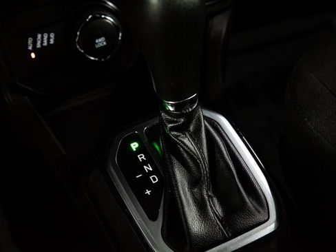 Used 2023 Jeep Renegade Latitude image 31