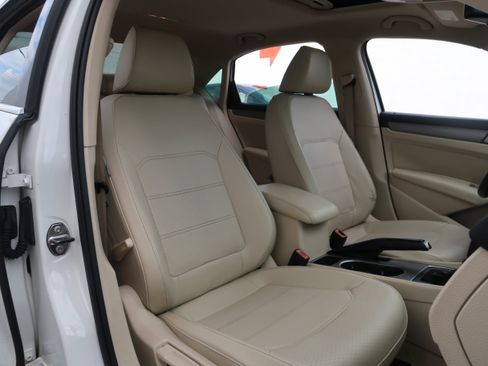 Used 2014 Volkswagen Passat TDI SE image 13