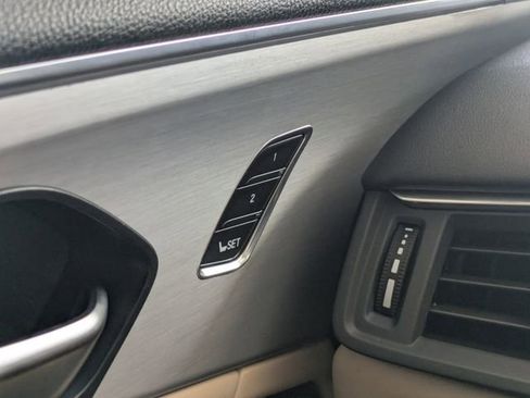 New 2025 Acura TLX w/ Technology Package image 28