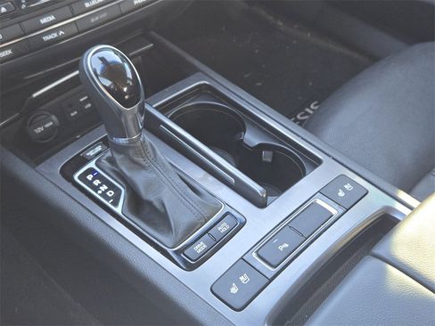 Used 2017 Genesis G80 3.8 w/ Option Group 02 image 15