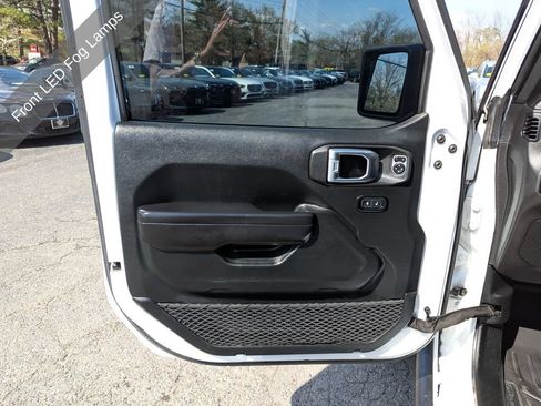 Used 2021 Jeep Gladiator Mojave w/ LED Lighting Group AWD/4WD image 13