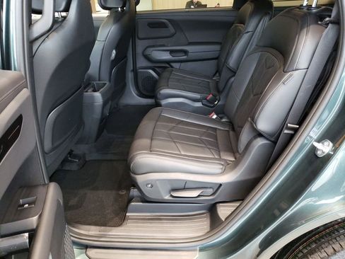 New 2027 Kia Telluride EX image 25