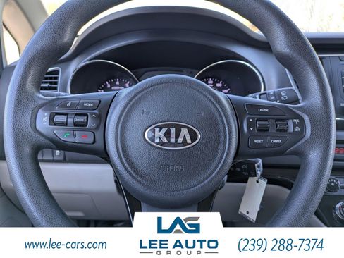 Used 2016 Kia Sedona LX w/ Option Group 020 image 21