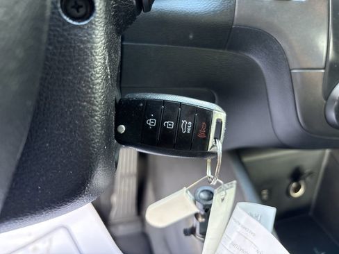Used 2017 Kia Forte LX FWD image 31