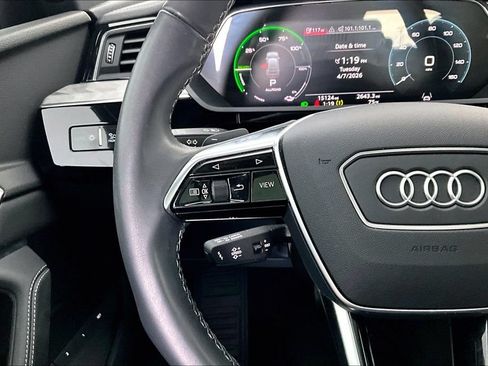 Used 2024 Audi Q8 e-tron Premium Plus w/ Premium Plus Package AWD/4WD image 26