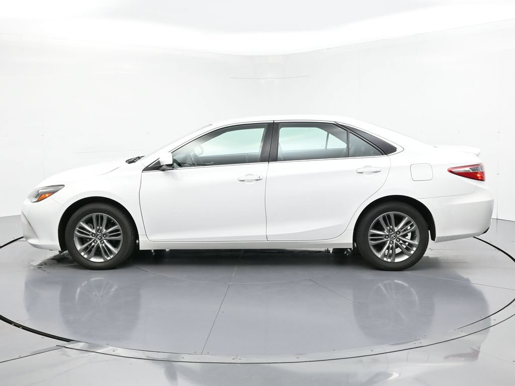 Used 2017 Toyota Camry SE FWD image 5