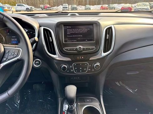 Used 2022 Chevrolet Equinox LT image 23