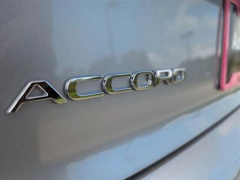 Used 2025 Honda Accord SE image 27