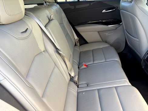 Used 2019 Cadillac XT4 Premium Luxury image 12