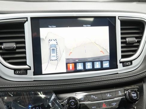 New 2026 Chrysler Pacifica Limited w/ S Appearance Package image 24