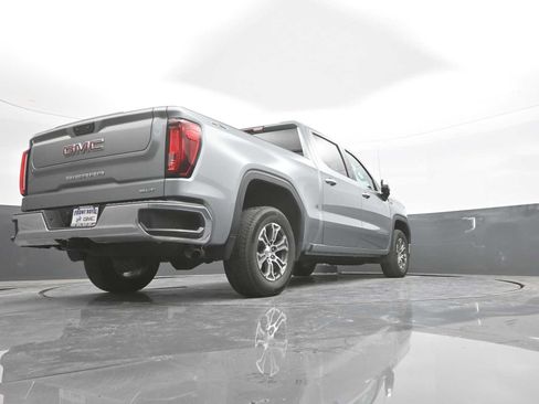 Used 2025 GMC Sierra 1500 SLT AWD/4WD image 23
